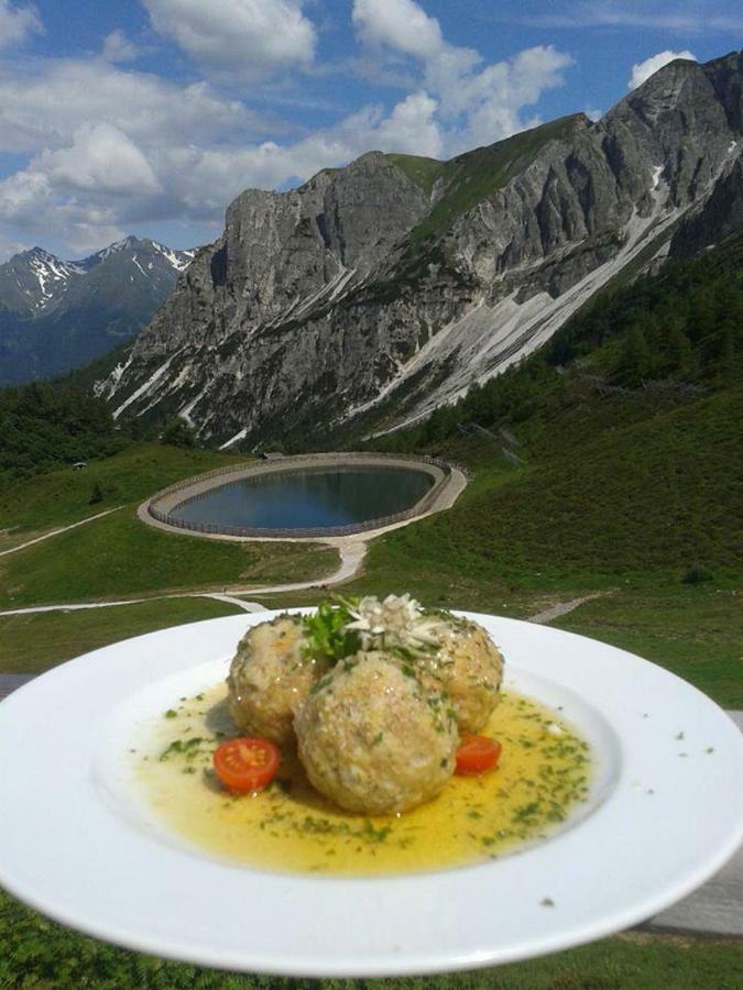 Berggasthaus Edelweisshutte Ladurns Hotel Fleres Esterno foto